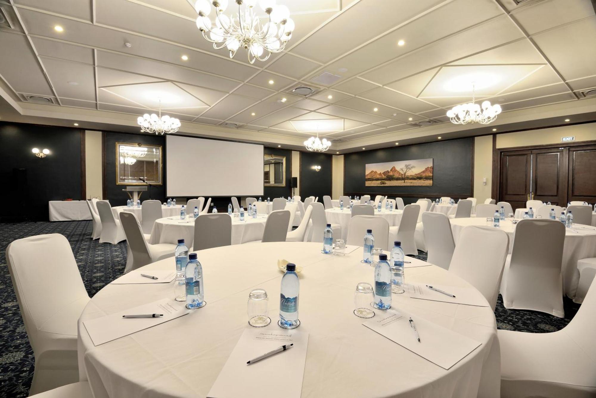 Swakopmund Hotel & Entertainment Centre Екстериор снимка