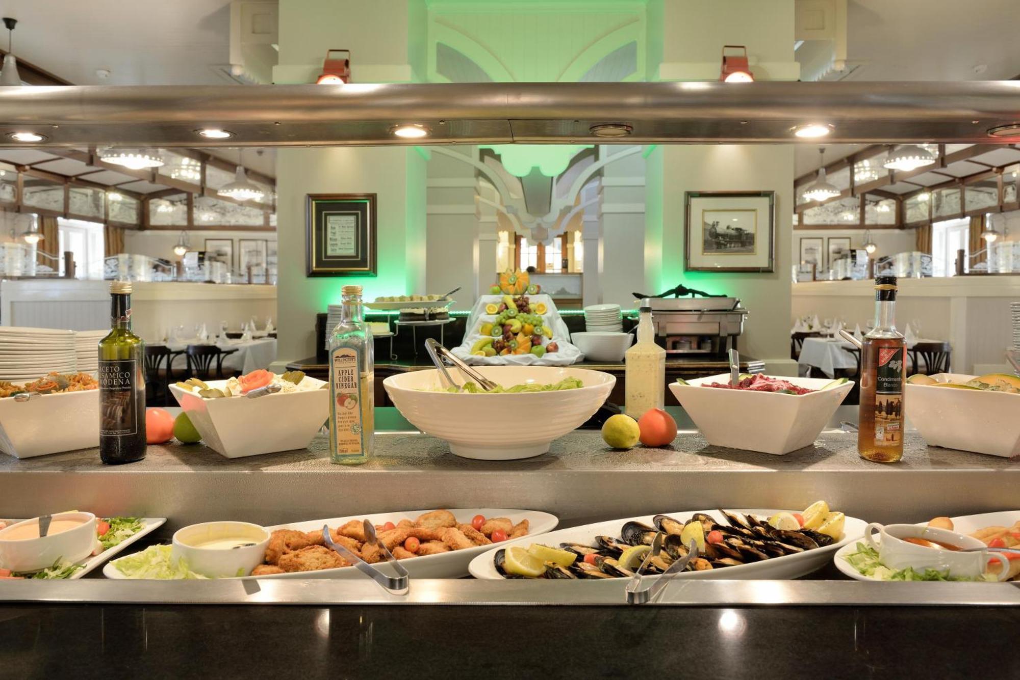 Swakopmund Hotel & Entertainment Centre Екстериор снимка