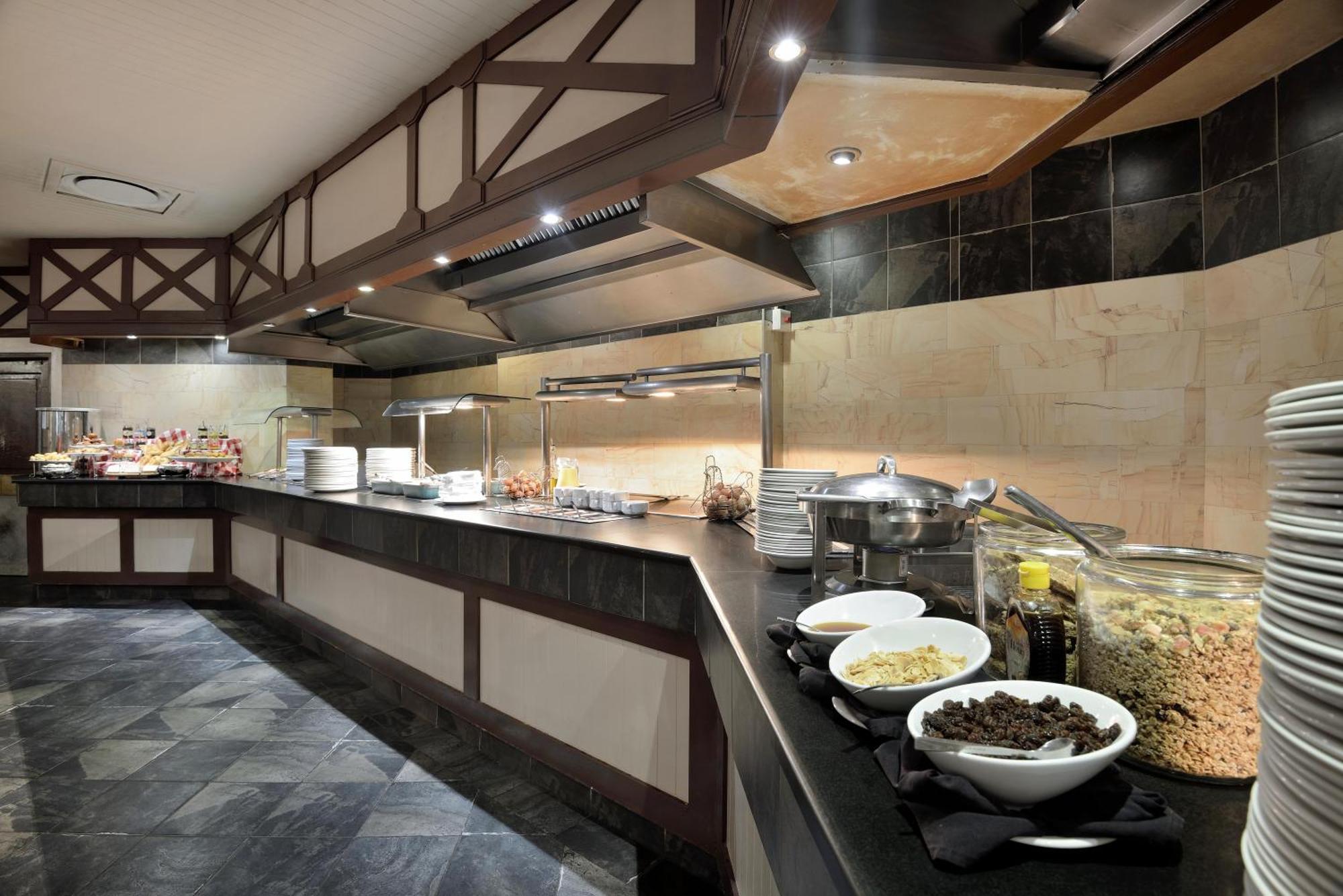 Swakopmund Hotel & Entertainment Centre Екстериор снимка