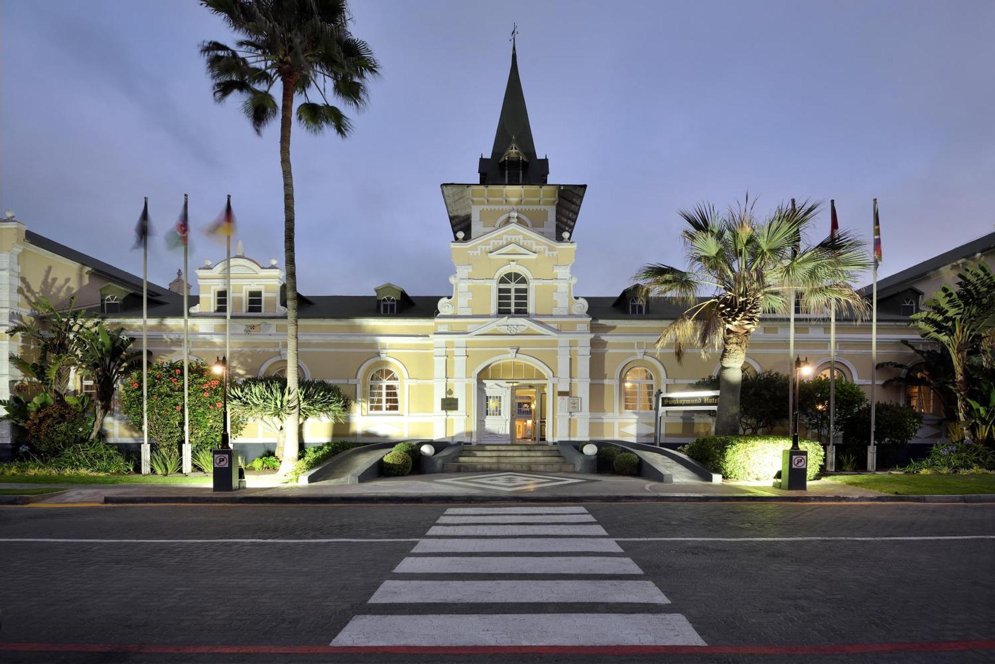 Swakopmund Hotel & Entertainment Centre Екстериор снимка