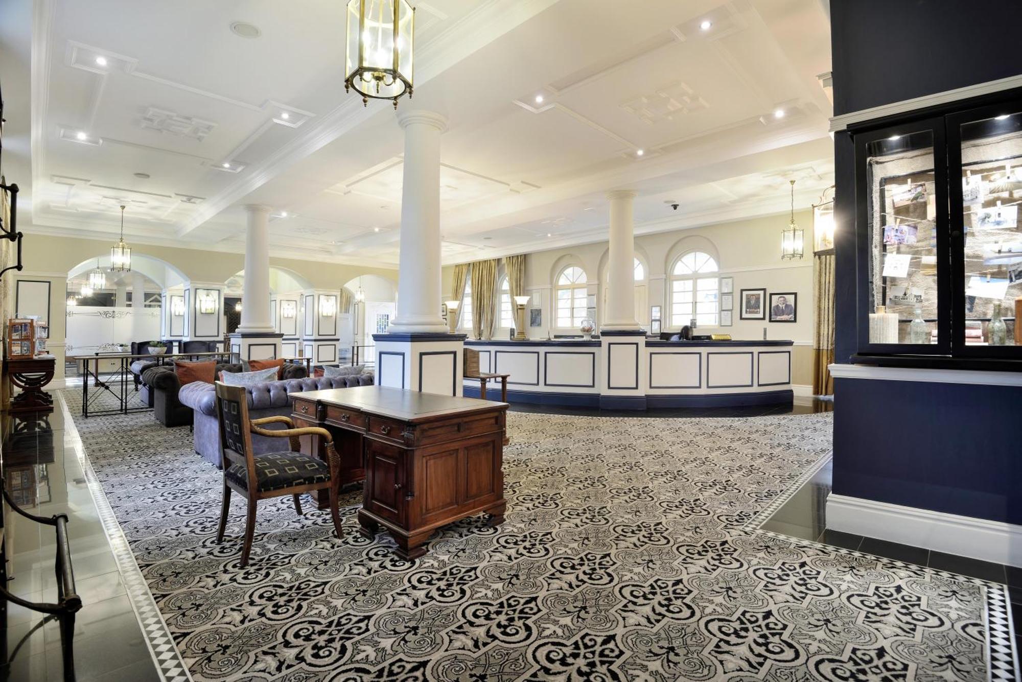 Swakopmund Hotel & Entertainment Centre Екстериор снимка