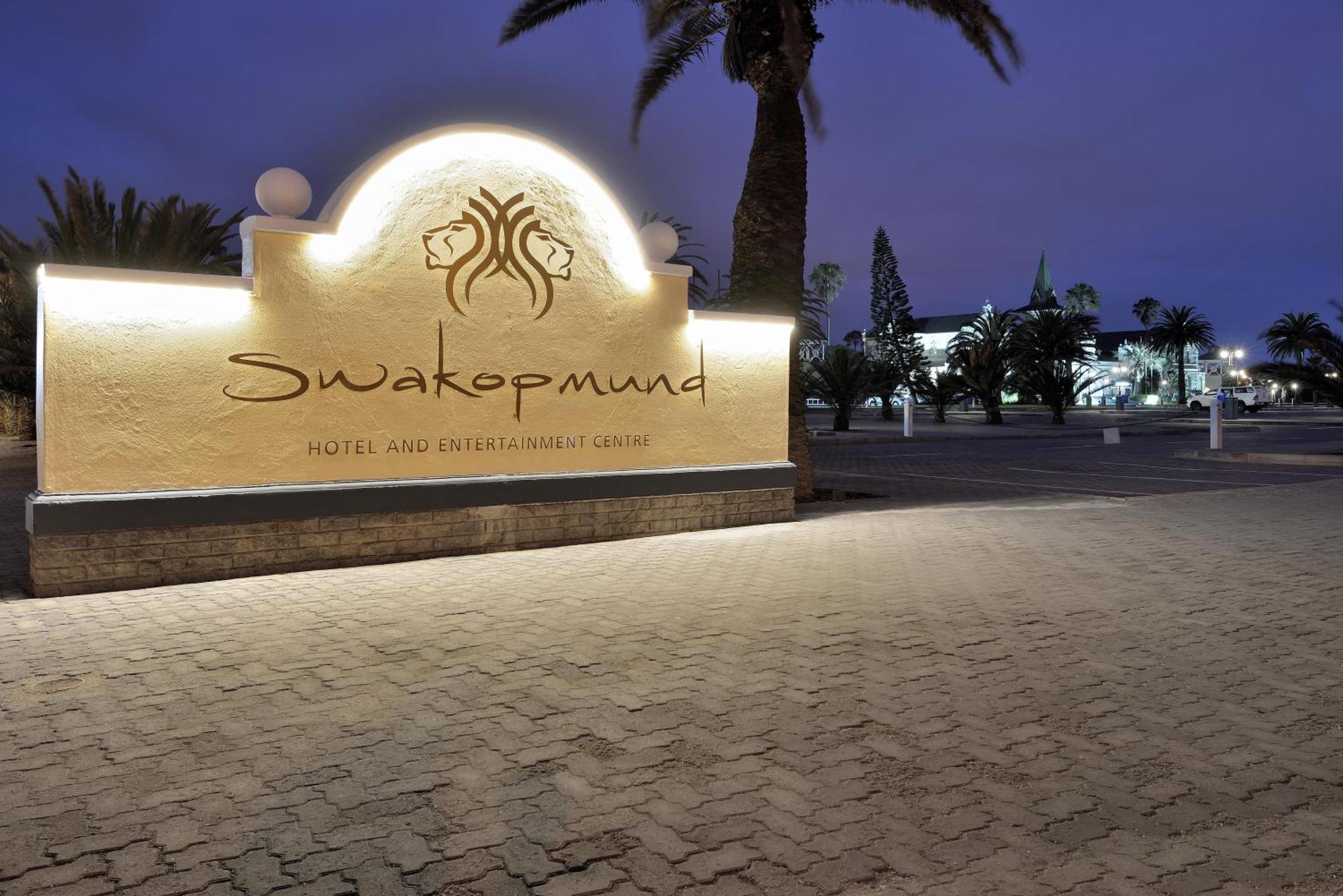 Swakopmund Hotel & Entertainment Centre Екстериор снимка