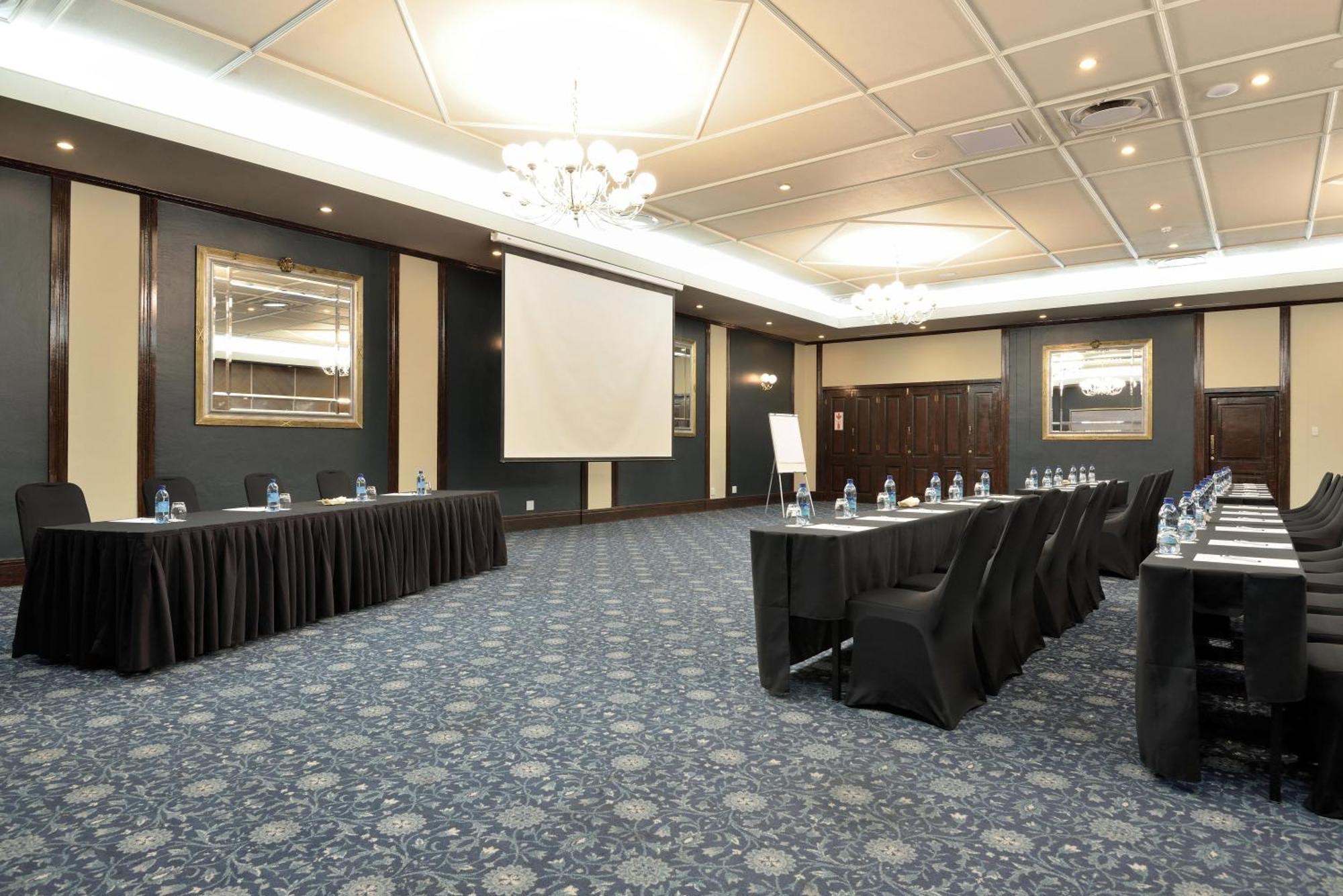 Swakopmund Hotel & Entertainment Centre Екстериор снимка